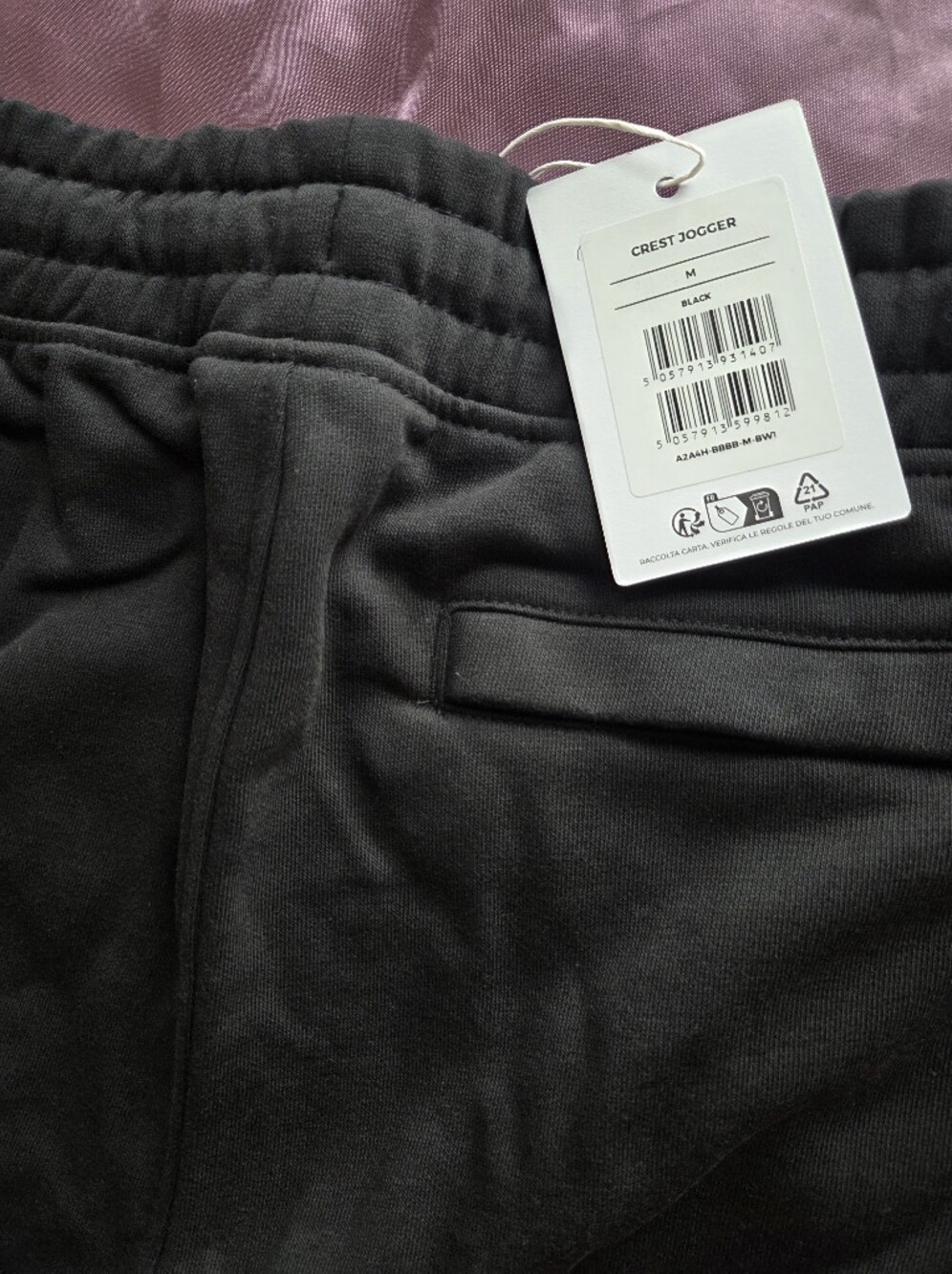 Men's Gymshark Athletic Crest Joggers Black Size M - Picture 3 of 4